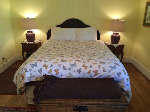 Bed & Breakfast Secret Garden Inn & Cottages