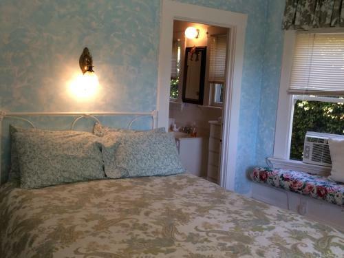 Bed & Breakfast Secret Garden Inn & Cottages