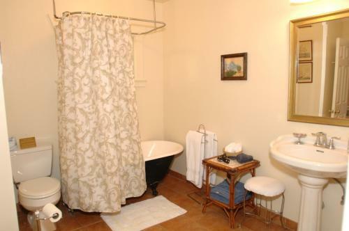 Bed & Breakfast Secret Garden Inn & Cottages