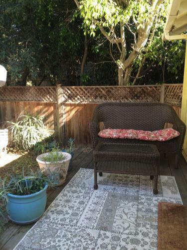 Bed & Breakfast Secret Garden Inn & Cottages