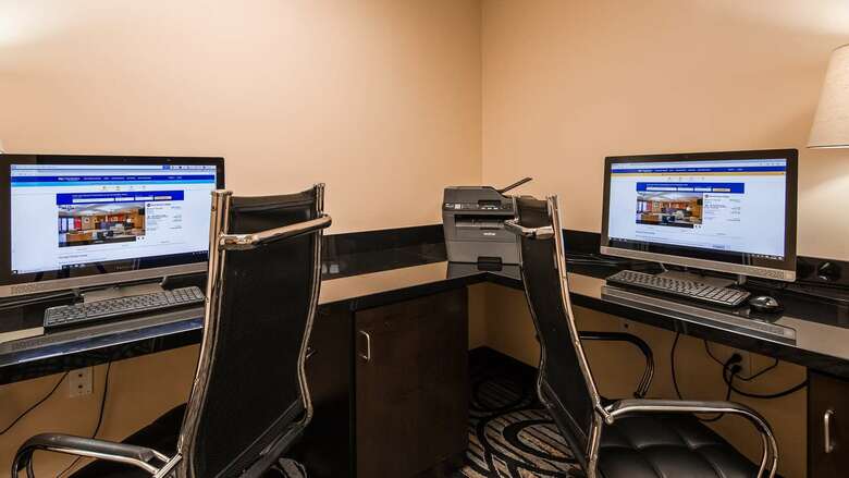 Hotel Best Western Plus Airport Inn & Suites