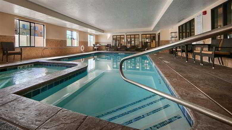 Hotel Best Western Plus Airport Inn & Suites