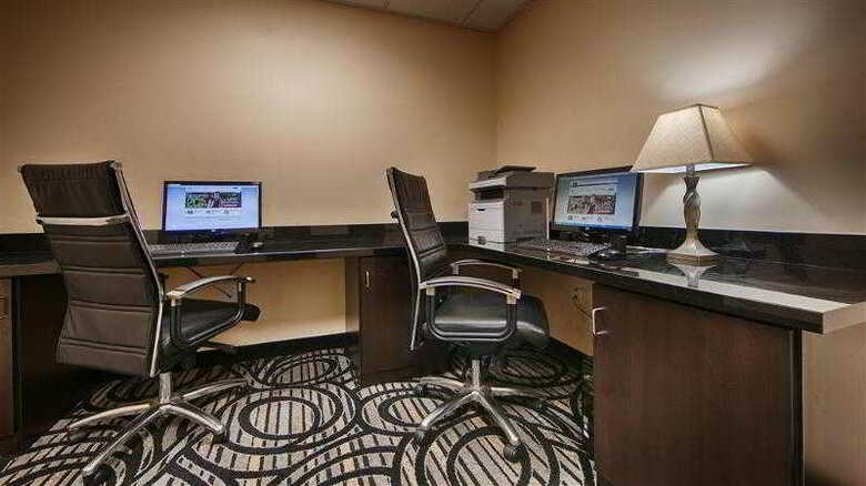 Hotel Best Western Plus Airport Inn & Suites