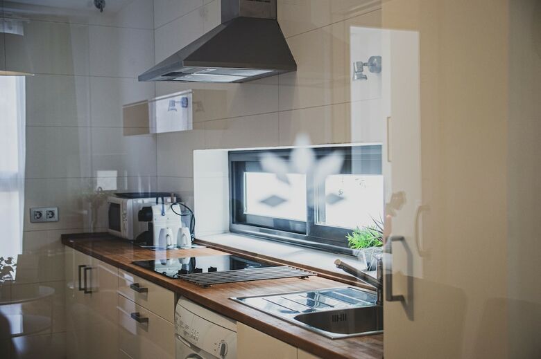 Apartamentos Azz Sevilla Torre De La Plata