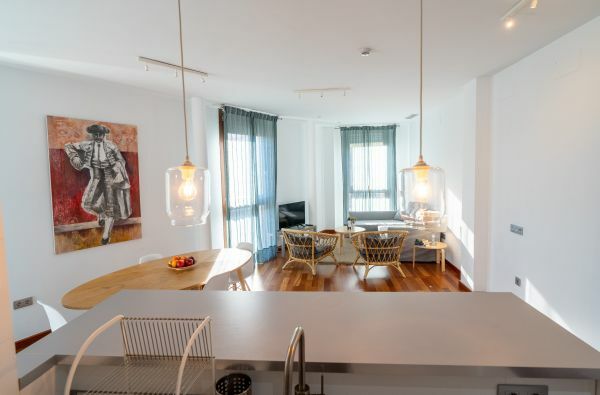 Apartamentos Azz Sevilla Torre De La Plata