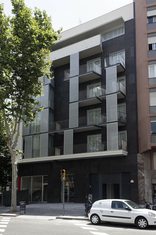 Fisa Rentals Les Corts Apartments