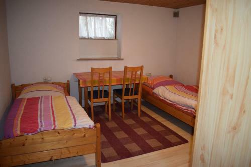 Apartamento Firmen-monteur Unterkunft Ferienwohnung Enzblick