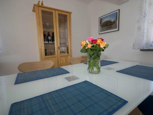 16lilien Apartmentwohnung Gartenblick