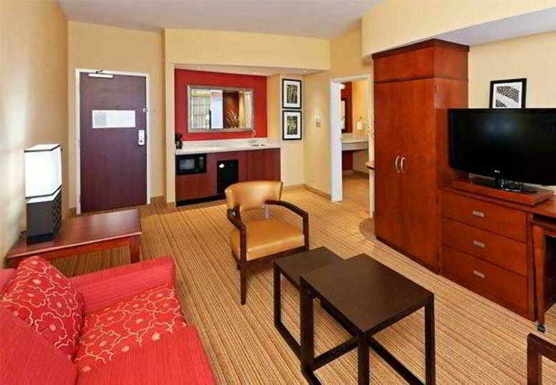 Hotel Courtyard By Marriott Tulsa Woodland Hills