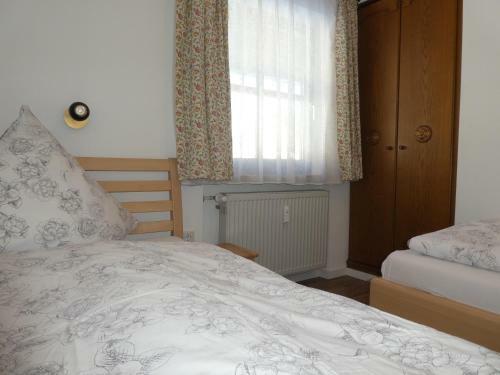 Apartamento Haus Am Kurpark "ferienwohnung Stra�er"