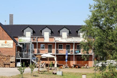 Hostal Heinrich's Pension & Cafe-wirtschaft
