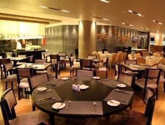 Hotel Ramada Bells Tower