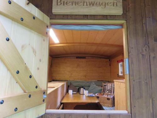 Bienenwagen Der Naturheilpraxis Melchger