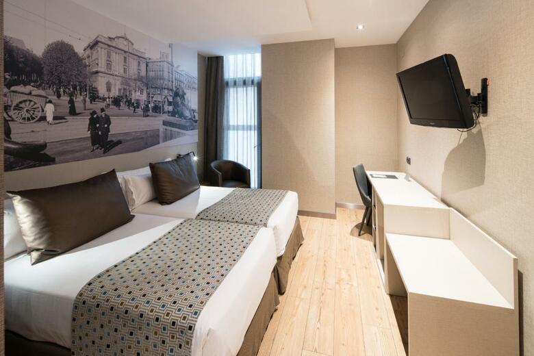 Hotel Catalonia Born