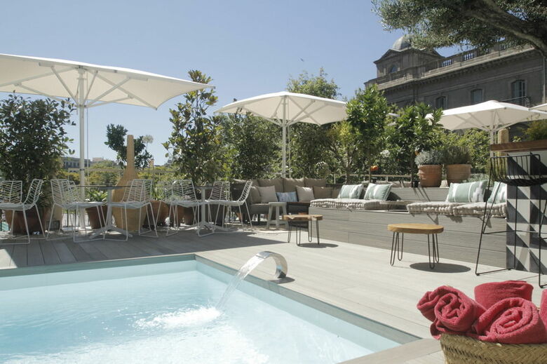 Hotel Oasis