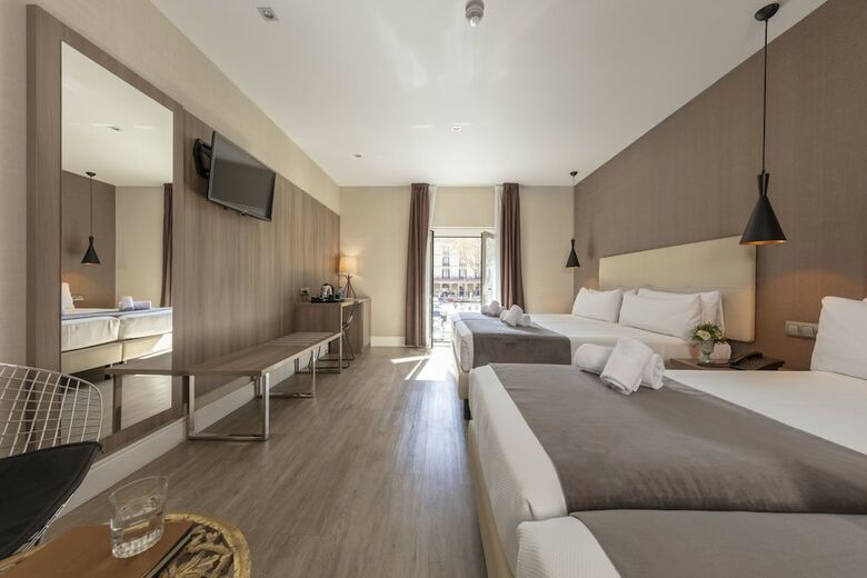 Hotel Oasis