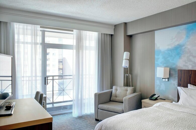 Hotel Courtyard By Marriott Downtown Toronto