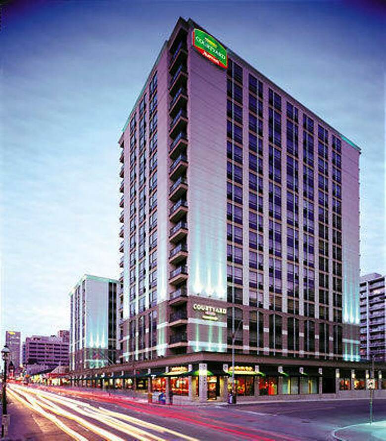 Hotel Courtyard By Marriott Downtown Toronto