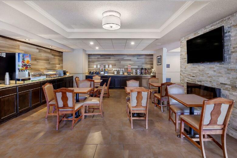 Hotel Comfort Inn & Suites Thousand Islands Harbour District