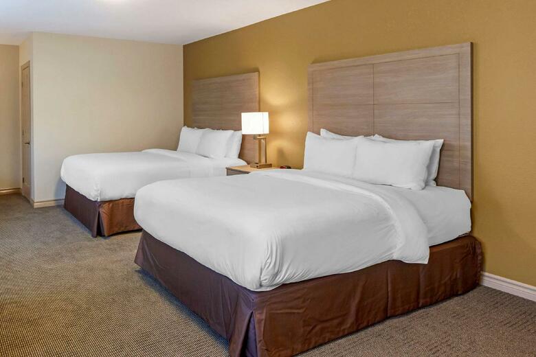 Hotel Comfort Inn & Suites Thousand Islands Harbour District