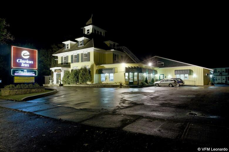 Hotel Comfort Inn & Suites Thousand Islands Harbour District