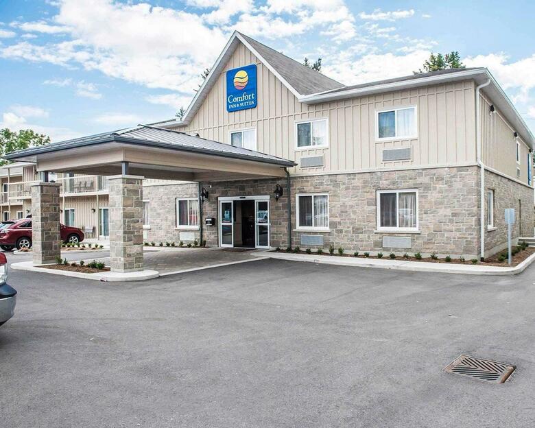 Hotel Comfort Inn & Suites Thousand Islands Harbour District