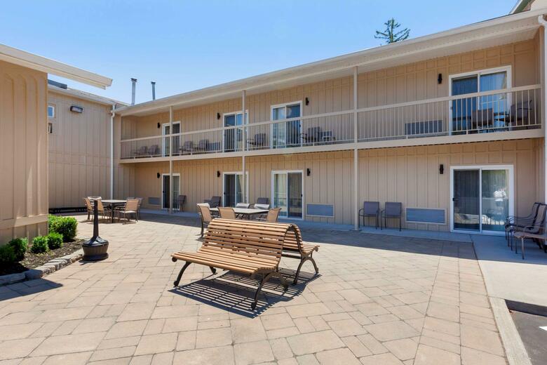 Hotel Comfort Inn & Suites Thousand Islands Harbour District
