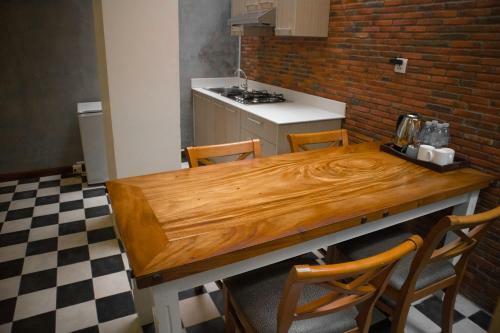 Hotel Away Villa Salt Phnom Penh