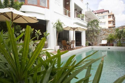 Hotel Away Villa Salt Phnom Penh