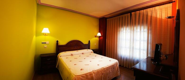 Hotel Tierra De Lobos