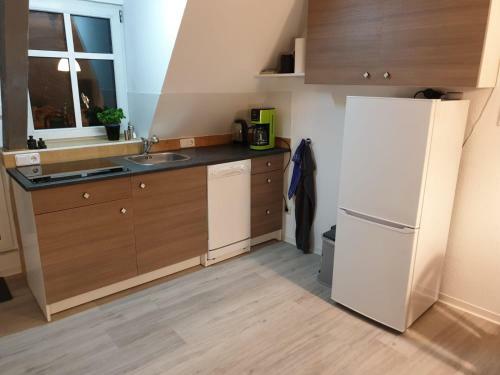 Apartamento Gem�tliche Gro�e Dachwohnung Mit Terrasse