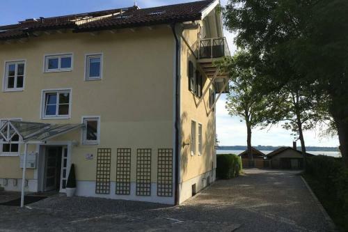 Apartment Mit Seezugang Am W�rthsee