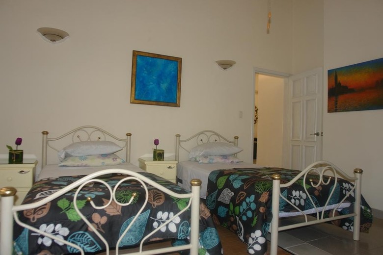 Hostal Residencia Los Encantos