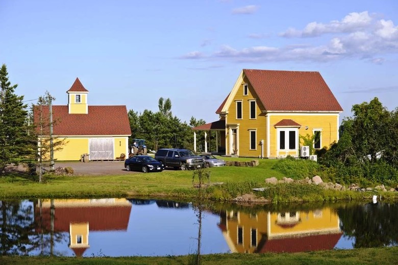 Magnetic Hill Winery And B&B