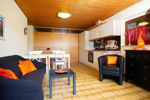 Apartamento Ferienhaus Blumenhain - Wohnung "kirchblick"