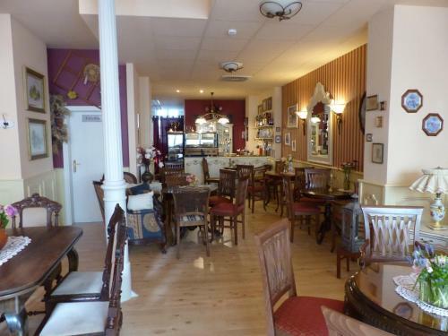 Apartamento Cafe 28 & Pension Am Markt
