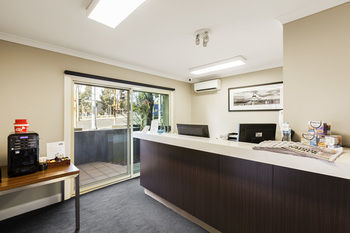 Aparthotel Quest On St Kilda Road