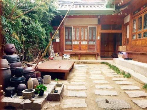 Hostal Soriwool Guesthouse