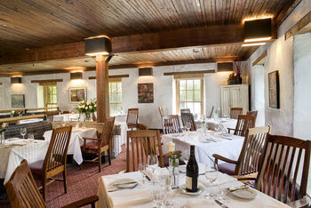 Hotel Millcroft Inn & Spa