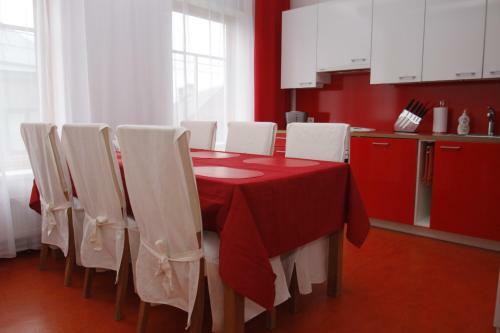 Sunnyhouse Apartments