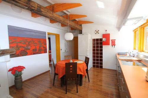 Sunnyhouse Apartments