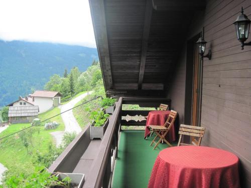 Hostal Chalet Catton