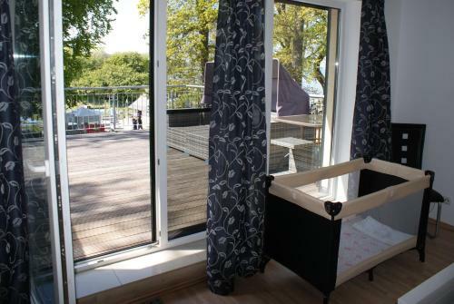 Apartamento Kr�hennest Am Strand Mit Terrasse & Parkplatz - Abc52