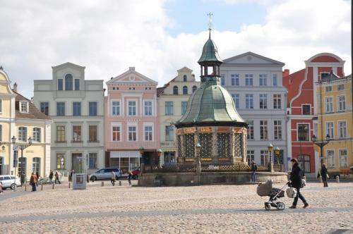 Emilias H�s, Reethaus In Der Bucht Von Wismar