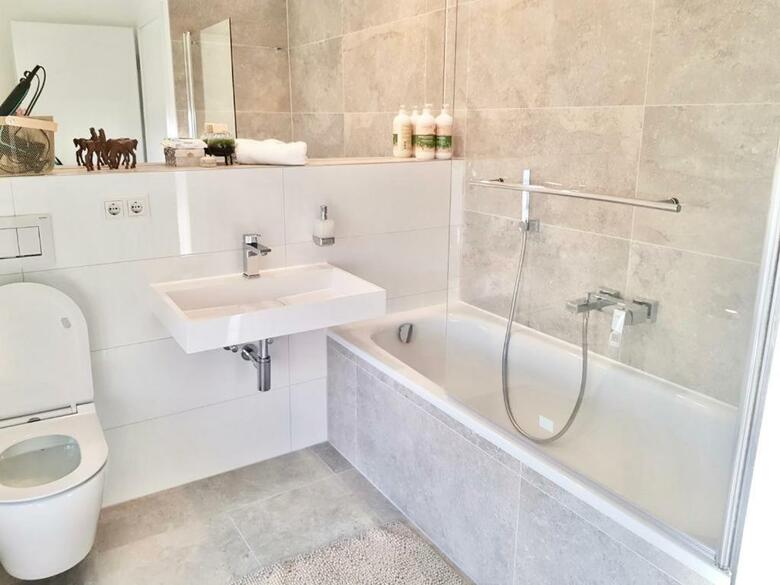 Apartments Near Playmobil 1