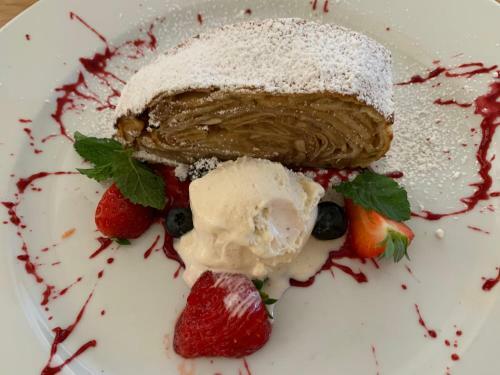 Hotel And Restaurant Bergschl�sschen