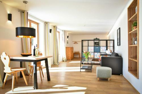 Apartamento Spitzing Lodge Ferienwohnungen