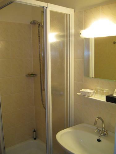 Hostal Tommes G�stehaus Zur M�hle