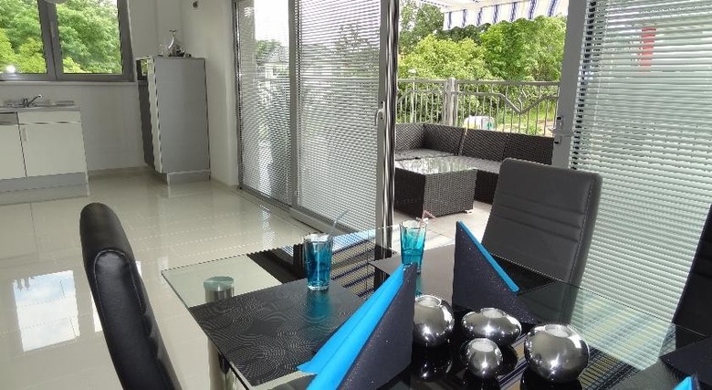 Apartment L�we