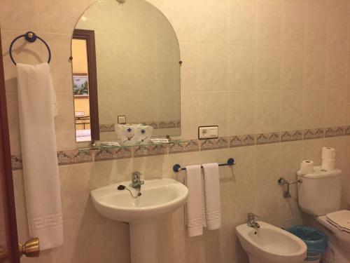 Hotel Meson Fuente Del Pino